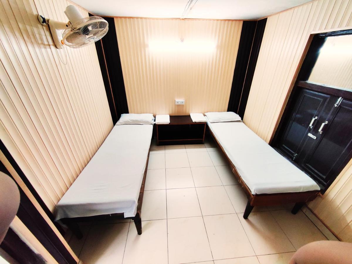 Roop Guest House Lucknow Kamer foto