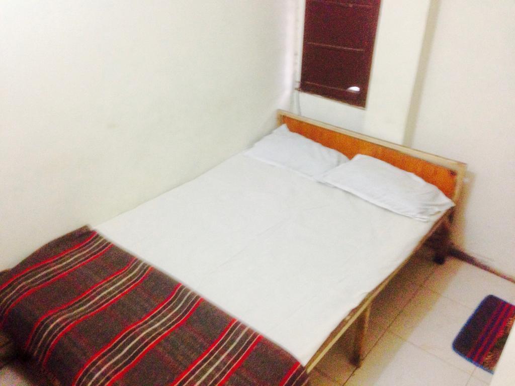 Roop Guest House Lucknow Buitenkant foto